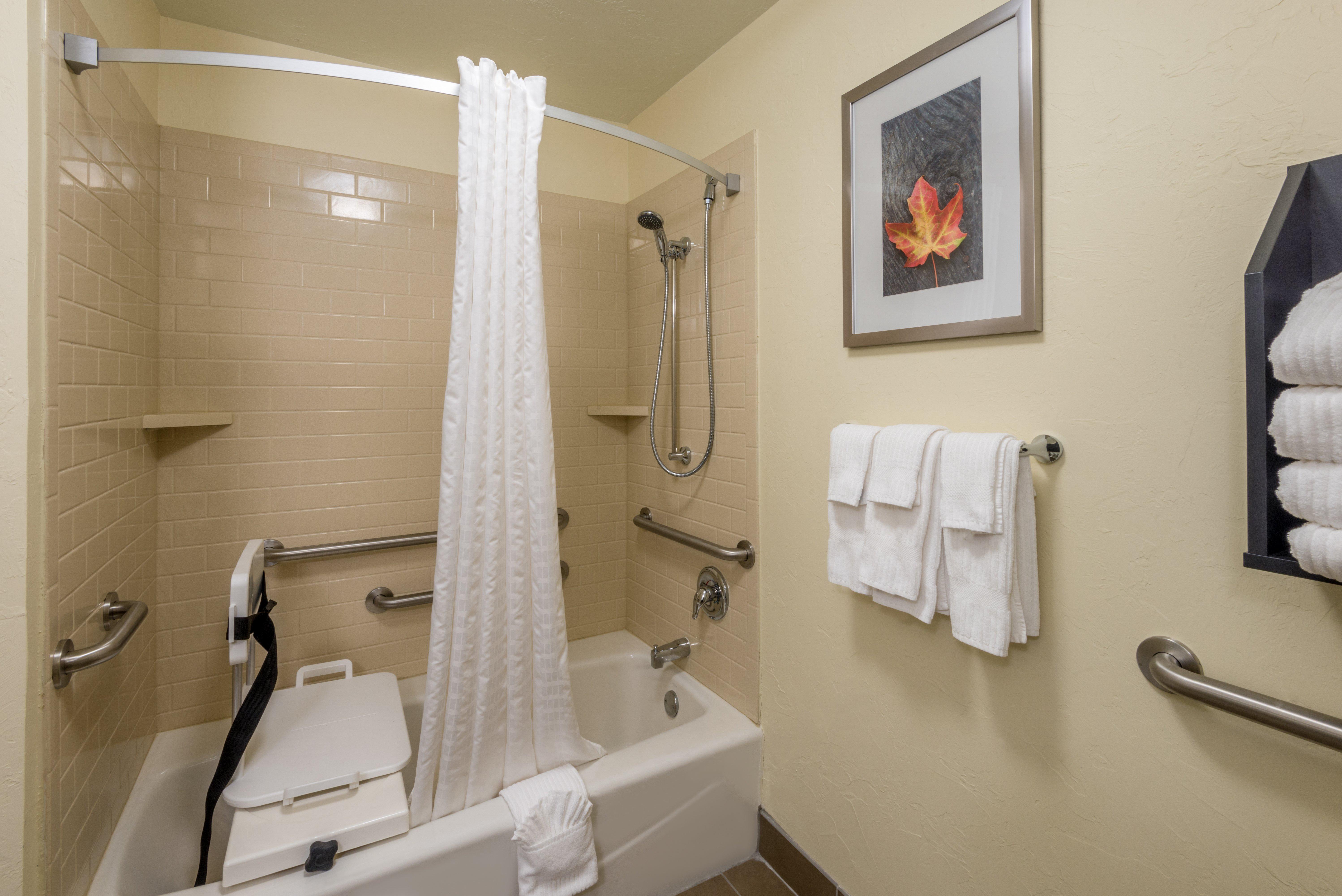 Candlewood Suites Del City By Ihg Екстериор снимка