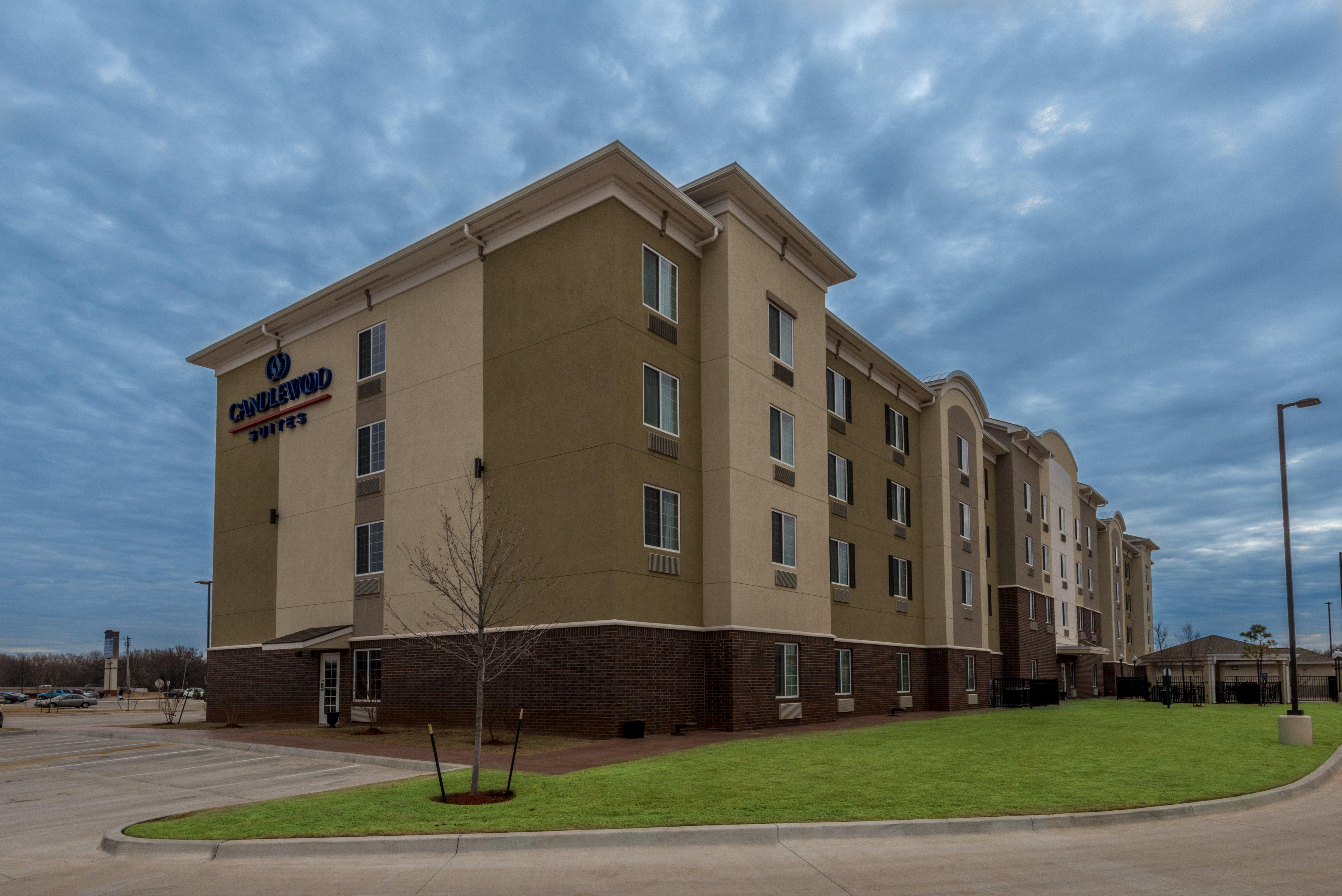 Candlewood Suites Del City By Ihg Екстериор снимка